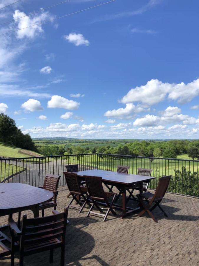 Temple Golf Club Otel Lisburn Dış mekan fotoğraf