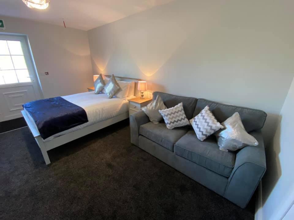 Temple Golf Club Otel Lisburn Dış mekan fotoğraf